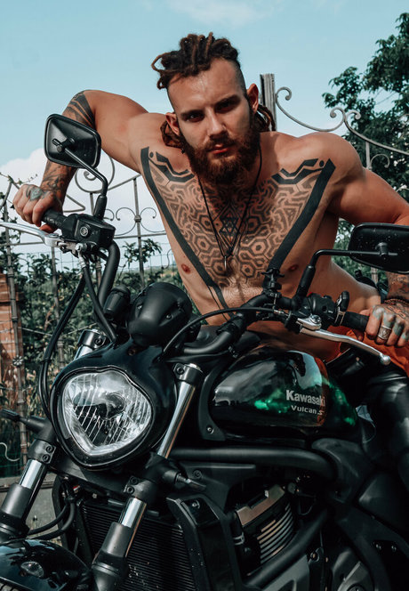 pervertmilan desnudos estrella galería