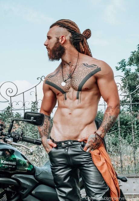 pervertmilan actriz atractiva galerías