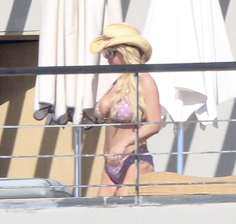 Jessica Simpson estrella porno bonita foto