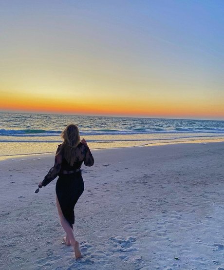 Anabel Kloe Lamarche meilleure star du porno image