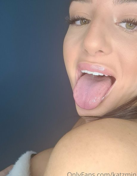katzmin xxx estrella porno fotos