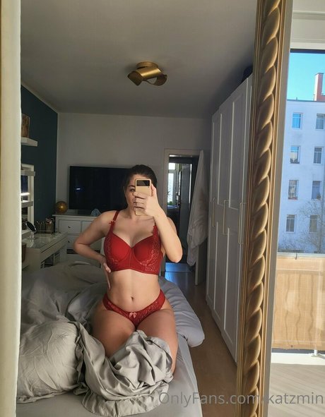 katzmin erotic pornstar pic