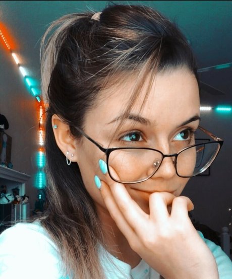 glasses blowjob onlyfans hot sexy img