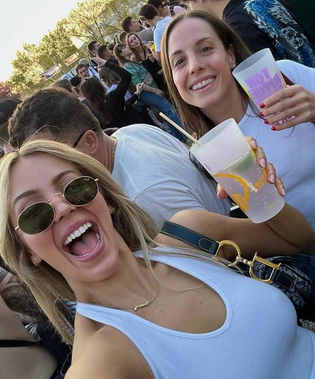 Beatrice Bouchard estrella porno foto