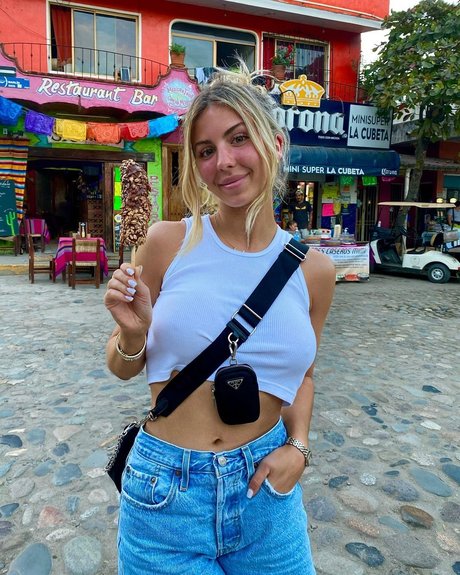 Beatrice Bouchard actrice adulte photos