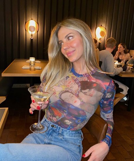 Beatrice Bouchard actriz desnuda foto