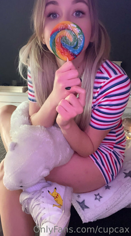 cupcaxfree nude model photos