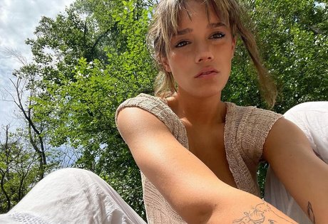 wellbeingwithabigail estrella porno hd fotos