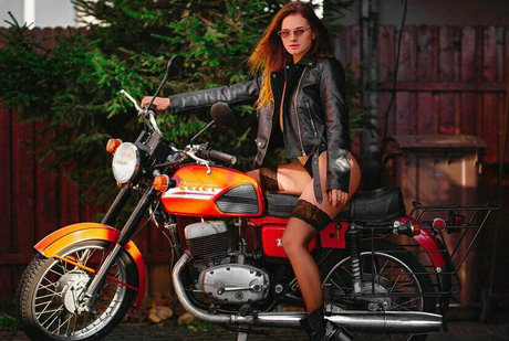 afina_ joli modèle galeries