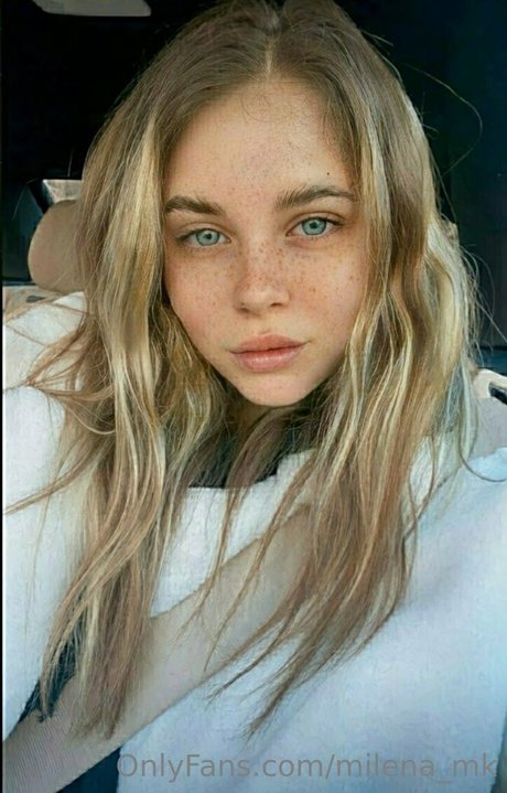 milena mk star du porno photos