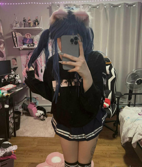 wuvkyu estrella sexy fotos