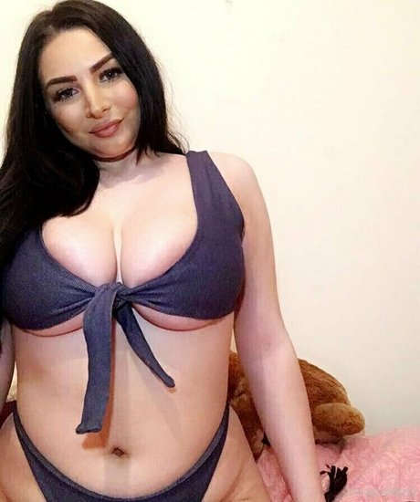 freetittygoddess estrella caliente imágenes