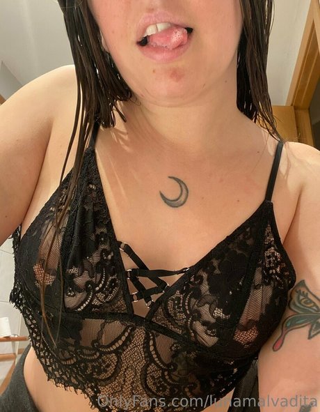 evvilmoon modelo de arte galería