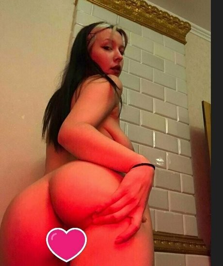 avajaymesfree model beautiful pics