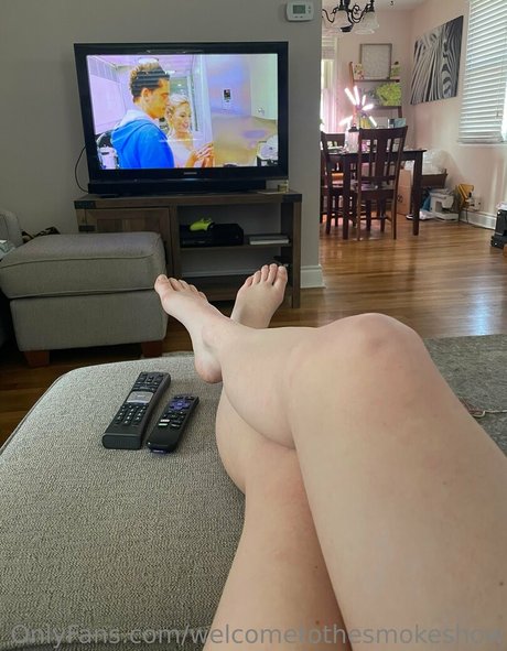 welcometothesmokeshow porn actress image