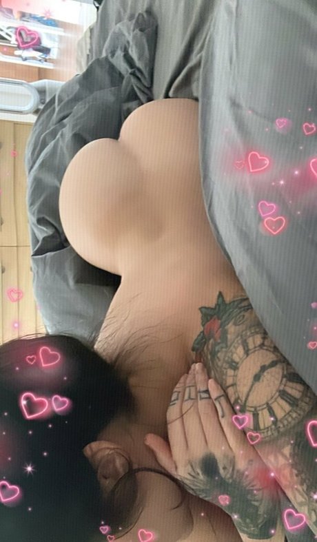 Heidikinnns pornstar naked images