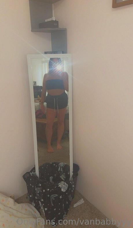 vanbabbyyy estrella atractiva galerías