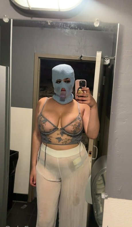 vvithoutshame sexy model img