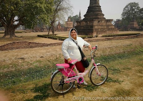 ameenachubbycutie estrella porno mejor fotos