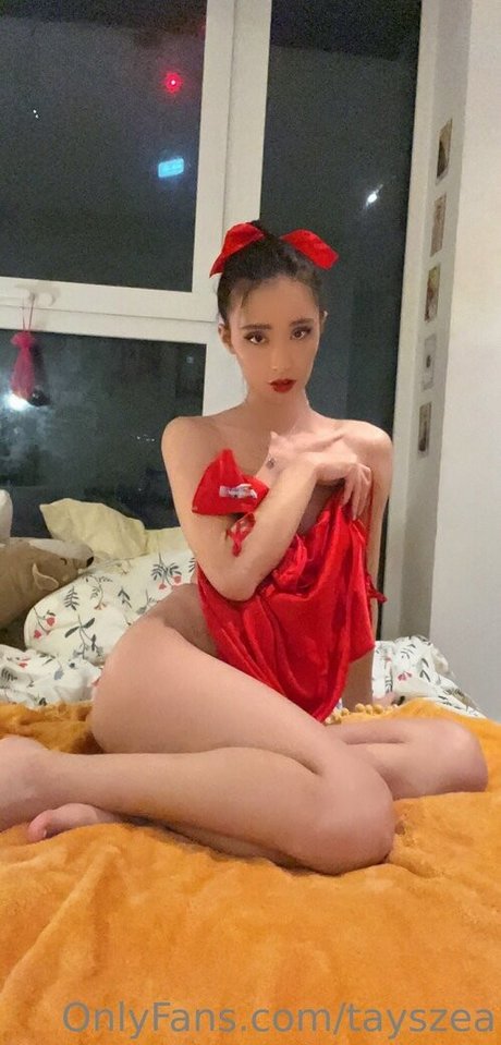 Tayszea star du porno nue image