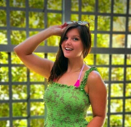 emilyjoneschatfree Miniature