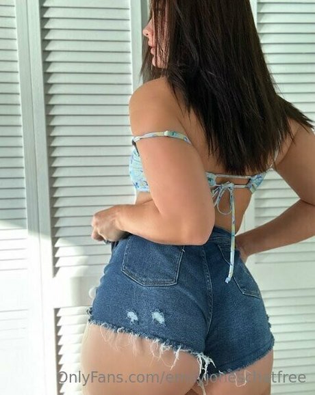 emilyjoneschatfree star picture