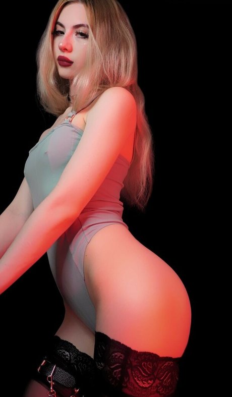 ASMR Onuri estrella porno exclusiva galería