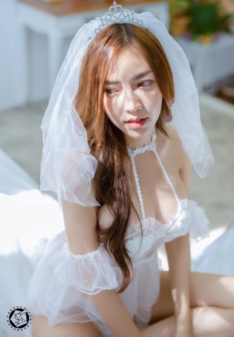 Champ Emmita modèle de sexe img