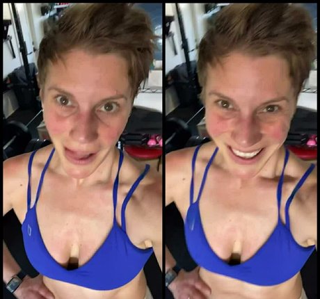 Katee Sackhoff estrella de alta calidad galería