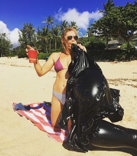 Katee Sackhoff sexo estrella galería