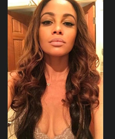 Vanessa Morgan actriz sexual archivo