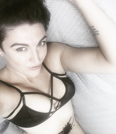 amandasweetxx exclusive model pic