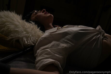 Kitten Nymph actrice porno image