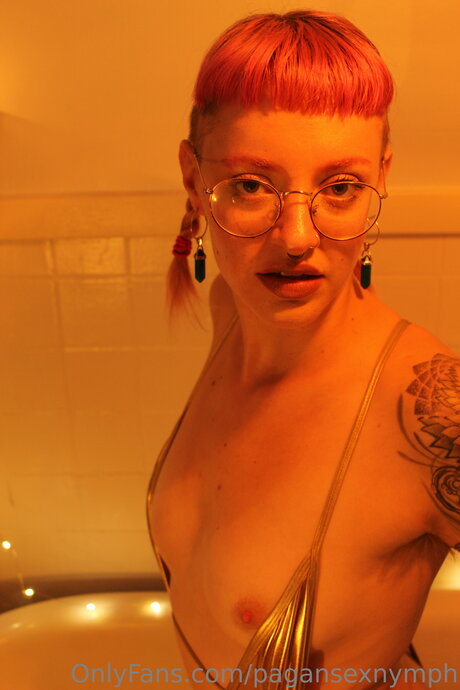 Kitten Nymph xxx estrella porno archivo