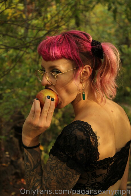 Kitten Nymph modèle artistique collection