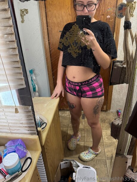 Ashhh modèle gratuit images