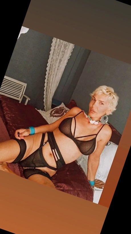 Pitonpakize sexy star gallery