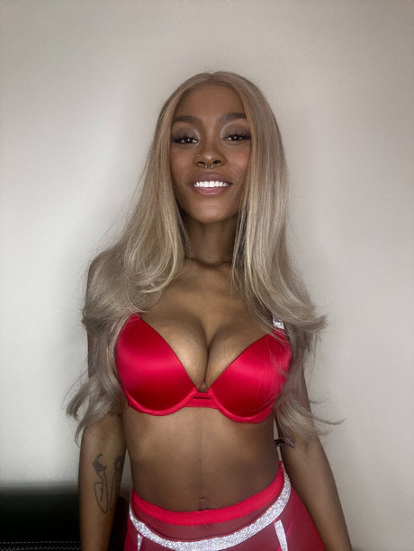 Polly Fckpocket beautiful pornstar photo