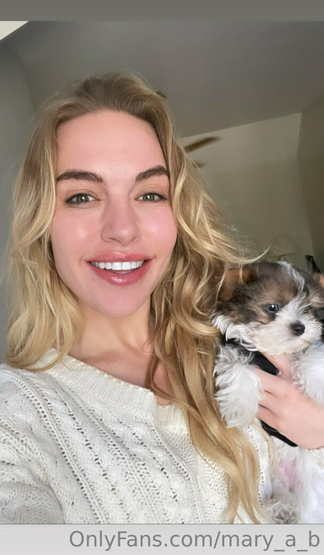 Lesbianas con strap-on onlyfans xxx desnudos imágenes