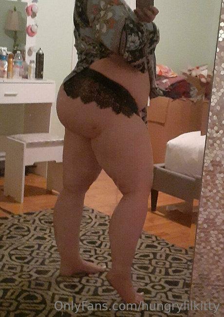 hungrylilkitty sexy model photo