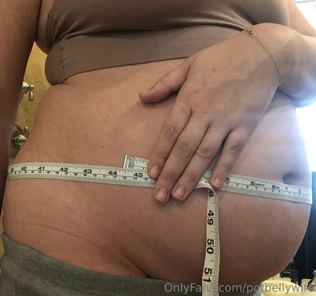 potbellywife desnudos estrella archivo