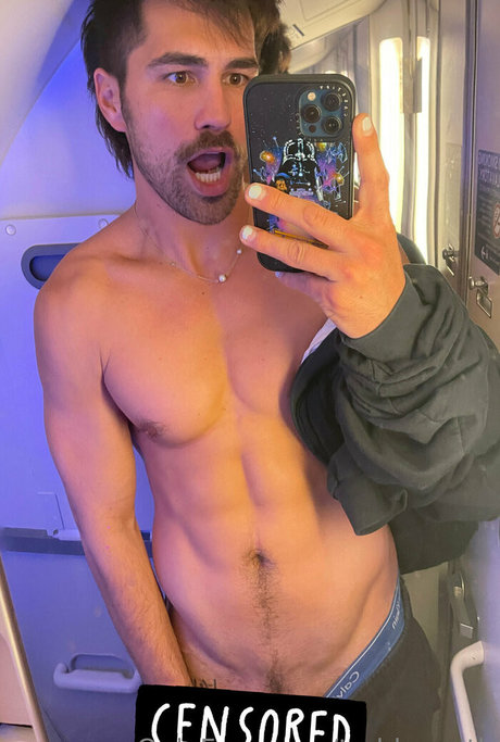 toddysmith naked pornstar image