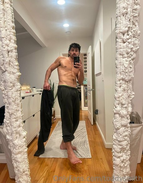 toddysmith nude model photos