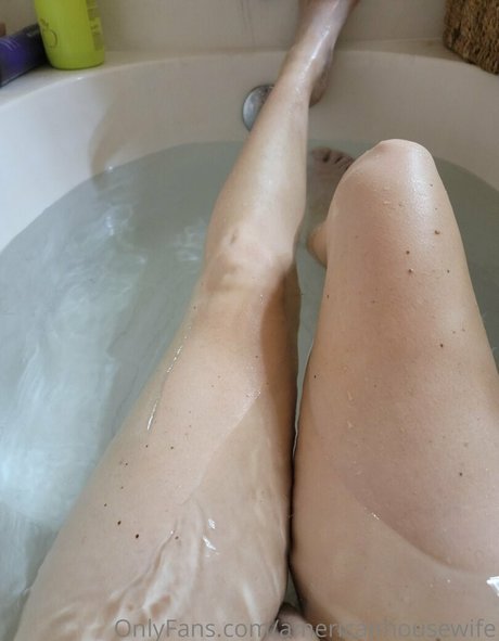 americanhousewife actriz exclusiva archivo