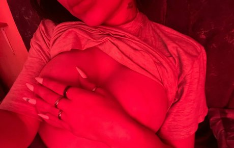 caroamayaaaa desnudos de estrellas porno imágenes