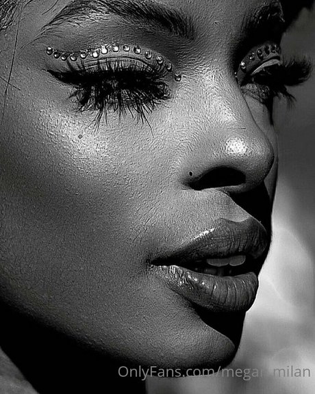Megan Milan haut étoile photo