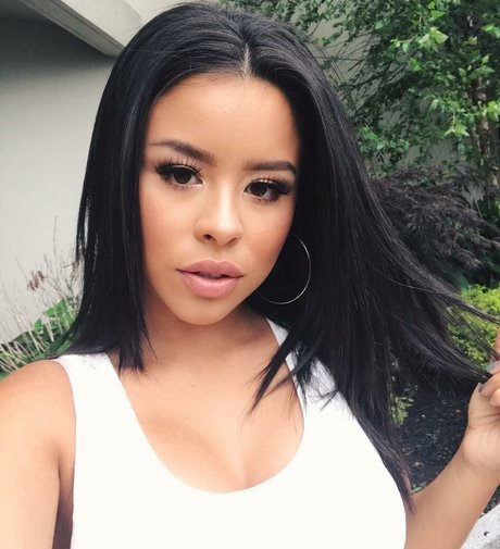 Cierra Ramirez actrice sexy archive