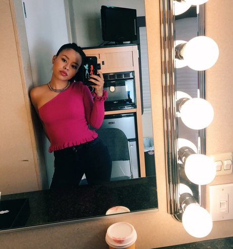 Cierra Ramirez estrella xxx imagen