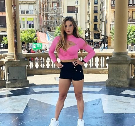 Gabriela Lori arte estelar imagen