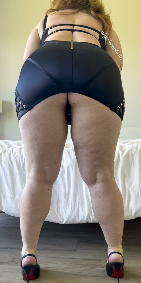 The Perfect Wife sexe star photo